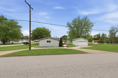 137 E 7th Street, Coal Valley, IL 61240 - Photo 23