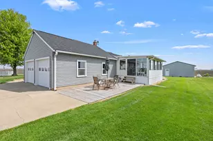 4698 E 17th Rd, Leland, IL 60531 - Photo 39