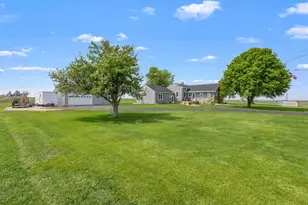 4698 E 17th Rd, Leland, IL 60531 - Photo 57