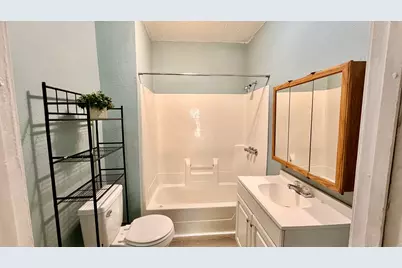 617 E 4th Street, Centralia, IL 62801 - Photo 7