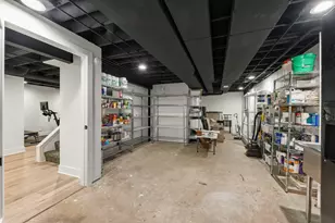 1921 Wexford Cir, Wheaton, IL 60189 - Photo 31