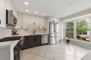 1921 Wexford Cir, Wheaton, IL 60189 - Photo 17