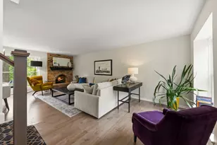 1921 Wexford Cir, Wheaton, IL 60189 - Photo 3