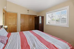 319 N Bradley Dr, Chicago Heights, IL 60411 - Photo 27