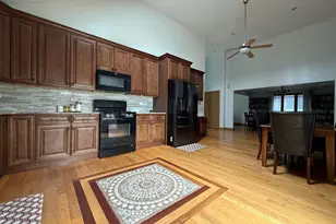8017 Oak Park Ave, Burbank, IL 60459 - Photo 13