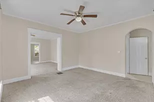 349 10th St, Moline, IL 61265 - Photo 17