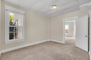 349 10th St, Moline, IL 61265 - Photo 21