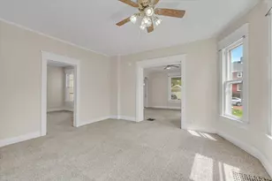 349 10th St, Moline, IL 61265 - Photo 15