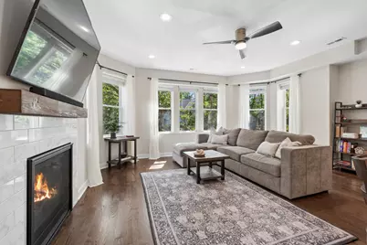 4844 N Hoyne Avenue #2N, Chicago, IL 60625 - Photo 3