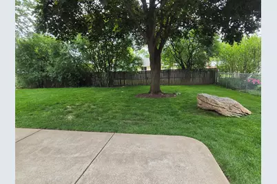 18W193 Holly Avenue, Darien, IL 60561 - Photo 23