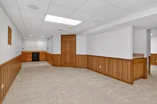 1694 Hampshire Dr, Elk Grove Village, IL 60007 - Photo 29