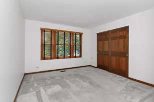 1694 Hampshire Dr, Elk Grove Village, IL 60007 - Photo 25