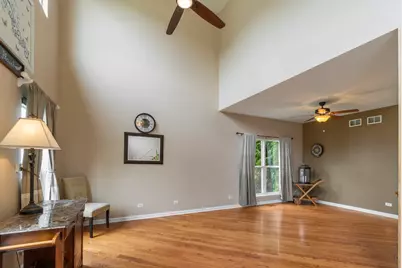 49 Sarah Drive, Crystal Lake, IL 60014 - Photo 5