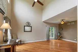49 Sarah Dr, Crystal Lake, IL 60014 - Photo 5