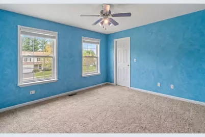 49 Sarah Drive, Crystal Lake, IL 60014 - Photo 23