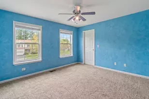 49 Sarah Dr, Crystal Lake, IL 60014 - Photo 23