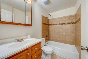 338 Ashford Cir, Bartlett, IL 60103 - Photo 11