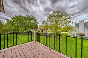 338 Ashford Cir, Bartlett, IL 60103 - Photo 17