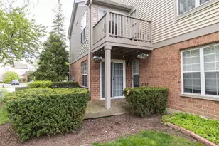 1757 Eastwood Ct, Schaumburg, IL 60195 - Photo 17