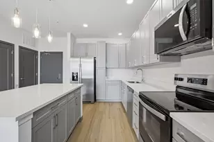 1225 Rock Run Crossings Dr, Joliet, IL 60431 - Photo 5