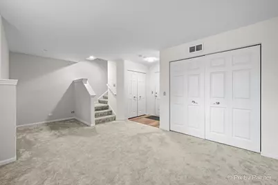 433 E Railroad Avenue, Bartlett, IL 60103 - Photo 17