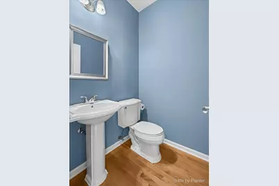 433 E Railroad Avenue, Bartlett, IL 60103 - Photo 9