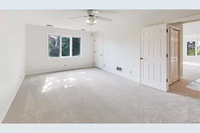 1663 N Courtland Drive #1663, Arlington Heights, IL 60004 - Photo 15