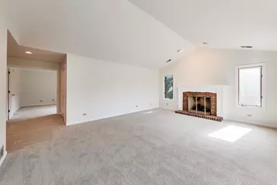 1663 N Courtland Drive #1663, Arlington Heights, IL 60004 - Photo 7