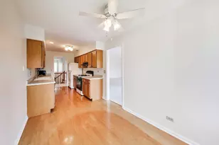 1663 N Courtland Dr, Arlington Heights, IL 60004 - Photo 13