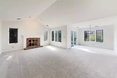 1663 N Courtland Drive #1663, Arlington Heights, IL 60004 - Photo 5
