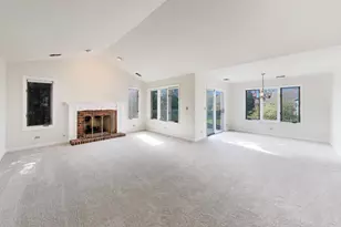 1663 N Courtland Dr, Arlington Heights, IL 60004 - Photo 5