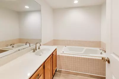 1663 N Courtland Drive #1663, Arlington Heights, IL 60004 - Photo 19