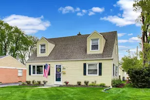 817 S Spring Rd, Elmhurst, IL 60126 - Photo 1