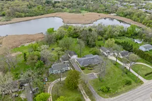 11613 Country Club Rd, Woodstock, IL 60098 - Photo 5