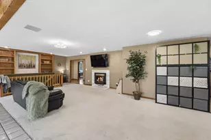 11613 Country Club Rd, Woodstock, IL 60098 - Photo 9