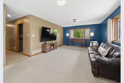 11613 Country Club Road, Woodstock, IL 60098 - Photo 15