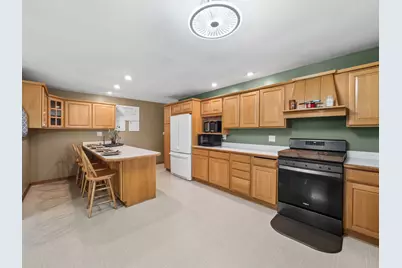 11613 Country Club Road, Woodstock, IL 60098 - Photo 13