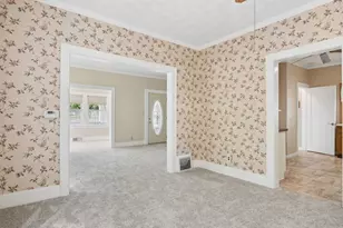 2206 6th St, Moline, IL 61265 - Photo 9