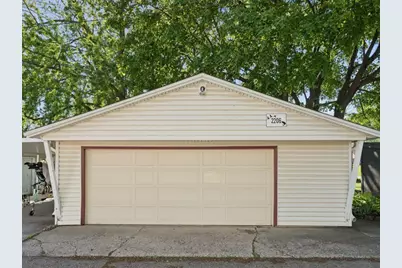 2206 6th Street, Moline, IL 61265 - Photo 31