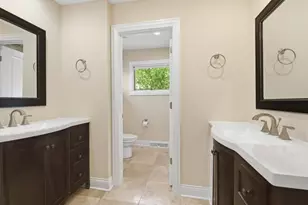 1000 Crest St, Wheaton, IL 60189 - Photo 21