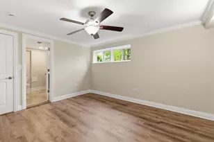 1000 Crest St, Wheaton, IL 60189 - Photo 29