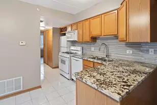5359 Edison Ave, Oak Lawn, IL 60453 - Photo 3