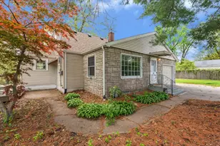 408 32nd Ave, Moline, IL 61265 - Photo 3