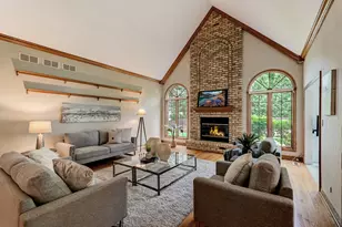 68 Berkshire Ct, Burr Ridge, IL 60527 - Photo 15