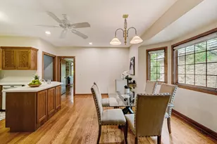 68 Berkshire Ct, Burr Ridge, IL 60527 - Photo 13