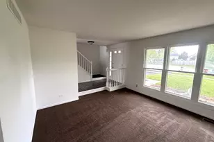 1 Collingwood Ct, Bolingbrook, IL 60440 - Photo 3