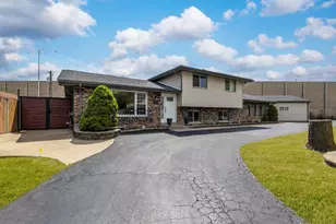 8625 W 81st St, Justice, IL 60458 - Photo 27
