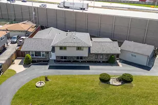 8625 W 81st St, Justice, IL 60458 - Photo 33