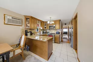 4433 N Neenah Ave, Harwood Heights, IL 60706 - Photo 9