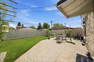 4433 N Neenah Ave, Harwood Heights, IL 60706 - Photo 5